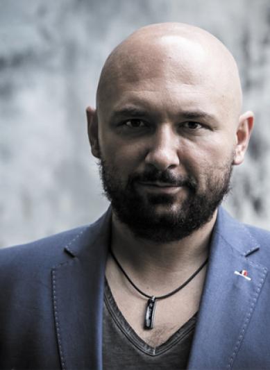 Patryk Vega
